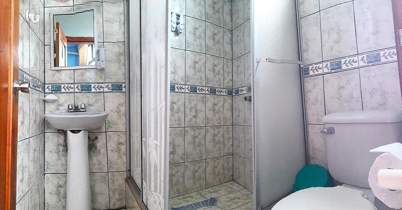 Hostal La Isla Del Descanso Puerto Villamil Εξωτερικό φωτογραφία