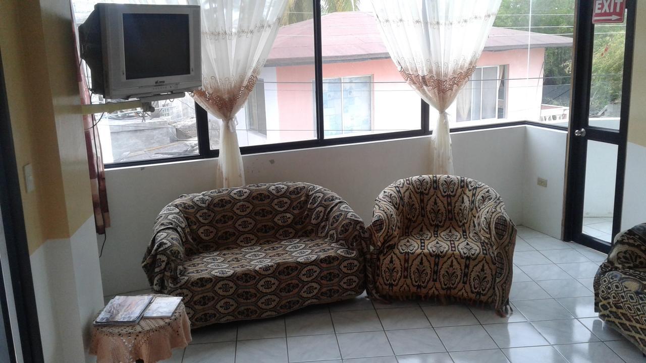 Hostal La Isla Del Descanso Puerto Villamil Εξωτερικό φωτογραφία