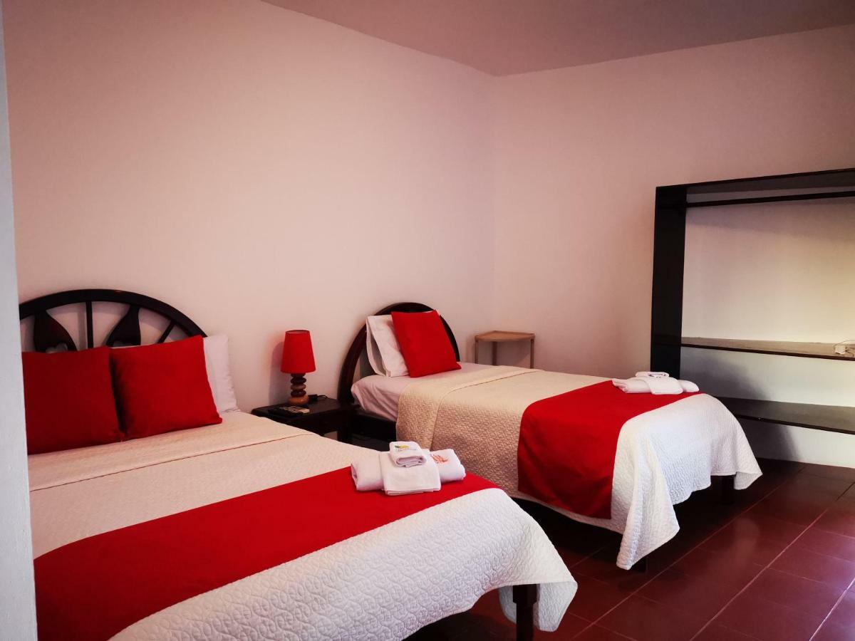 Hostal La Isla Del Descanso Puerto Villamil Εξωτερικό φωτογραφία