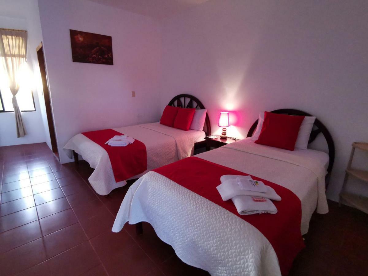 Hostal La Isla Del Descanso Puerto Villamil Εξωτερικό φωτογραφία