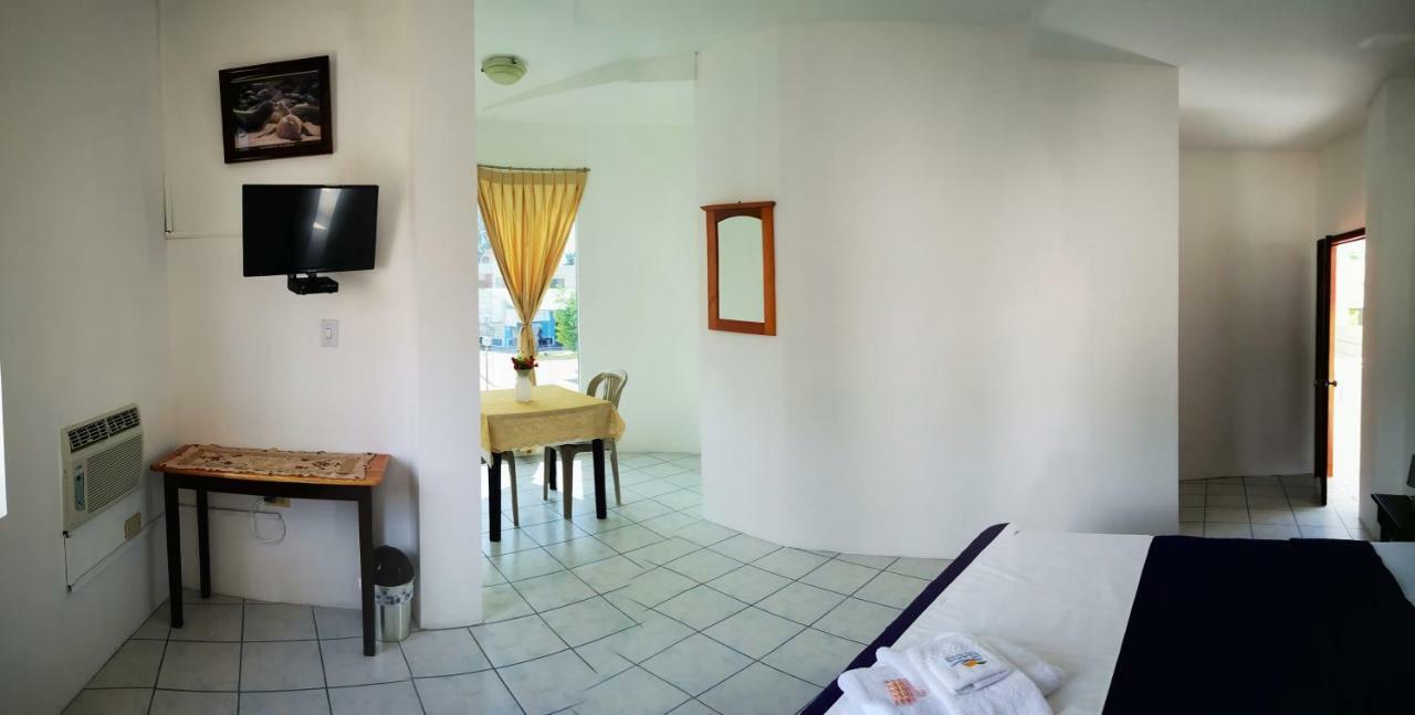 Hostal La Isla Del Descanso Puerto Villamil Εξωτερικό φωτογραφία