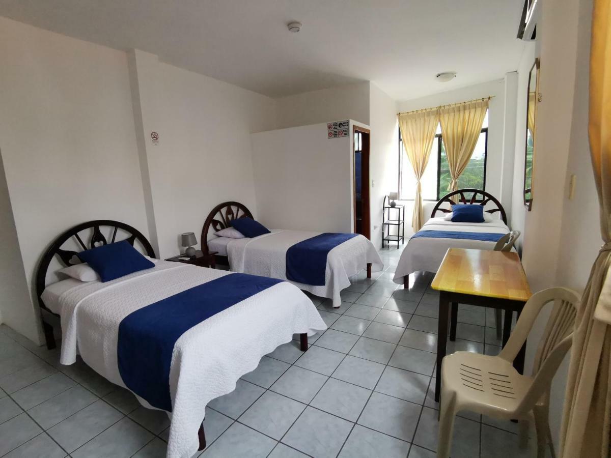 Hostal La Isla Del Descanso Puerto Villamil Εξωτερικό φωτογραφία